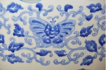 アンティーク雑貨　古民具・骨董　図柄の可愛い瀬戸火鉢