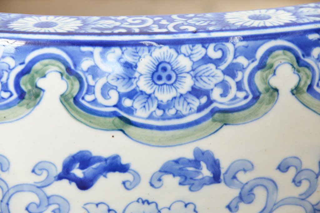 アンティーク雑貨　古民具・骨董　図柄の可愛い瀬戸火鉢