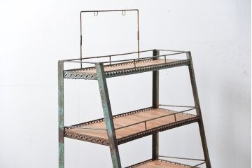 レトロ家具　昭和レトロ ★味のある商品陳列棚(アイアンラック、飾り棚)