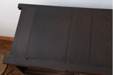 アンティーク家具　古民具・骨董 使い込まれたシックな収納棚(食器棚、飾り棚、茶箪笥)