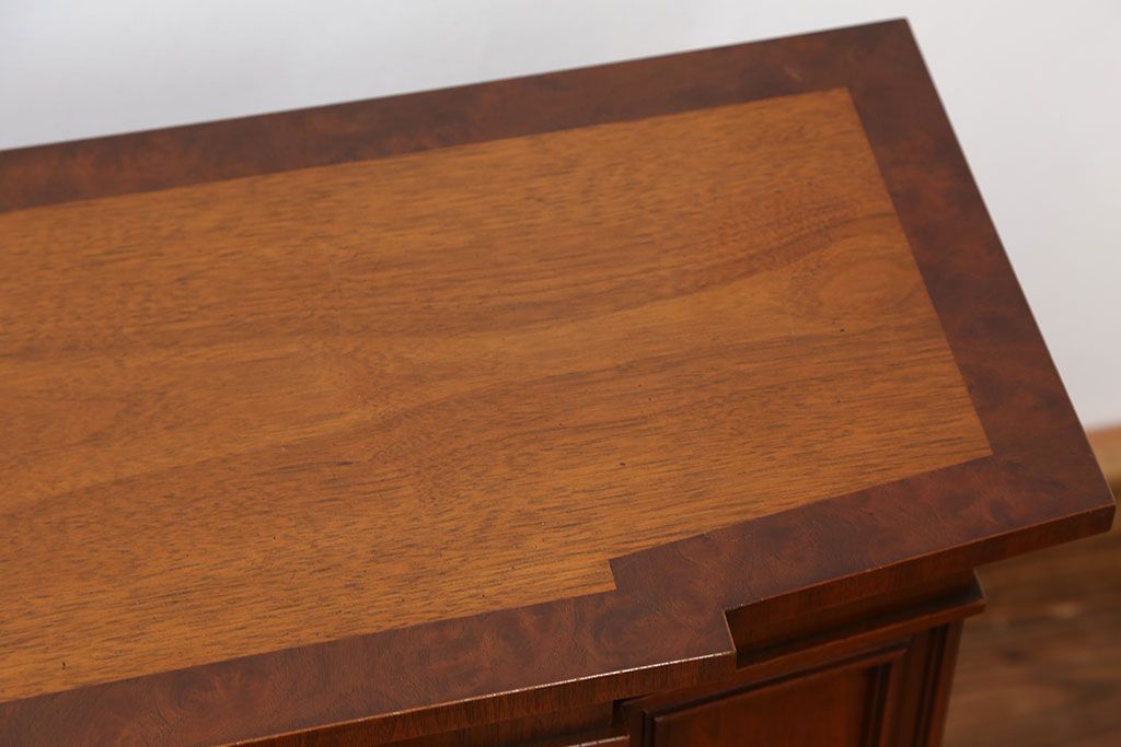 中古美品　ドレクセルホールチェスト定価約45万円(サイドボード、サイドキャビネット、コンソールテーブル、サイドテーブル)