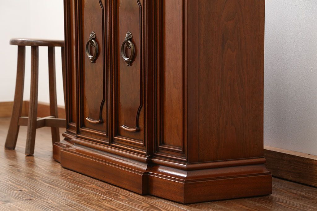 中古美品　ドレクセルホールチェスト定価約45万円(サイドボード、サイドキャビネット、コンソールテーブル、サイドテーブル)