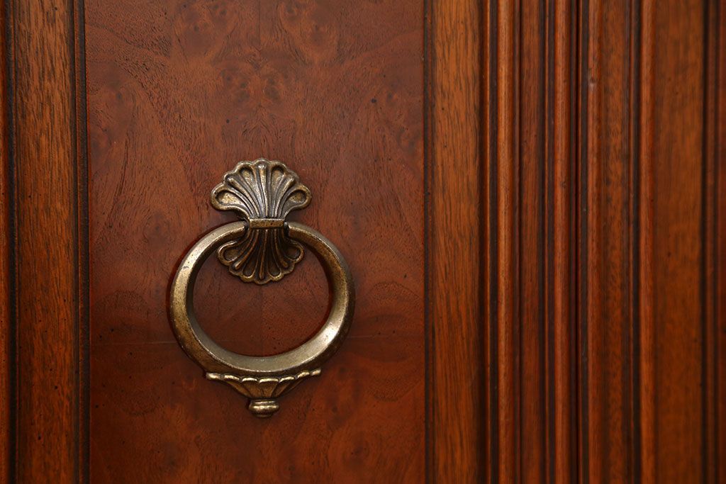 中古美品　ドレクセルホールチェスト定価約45万円(サイドボード、サイドキャビネット、コンソールテーブル、サイドテーブル)