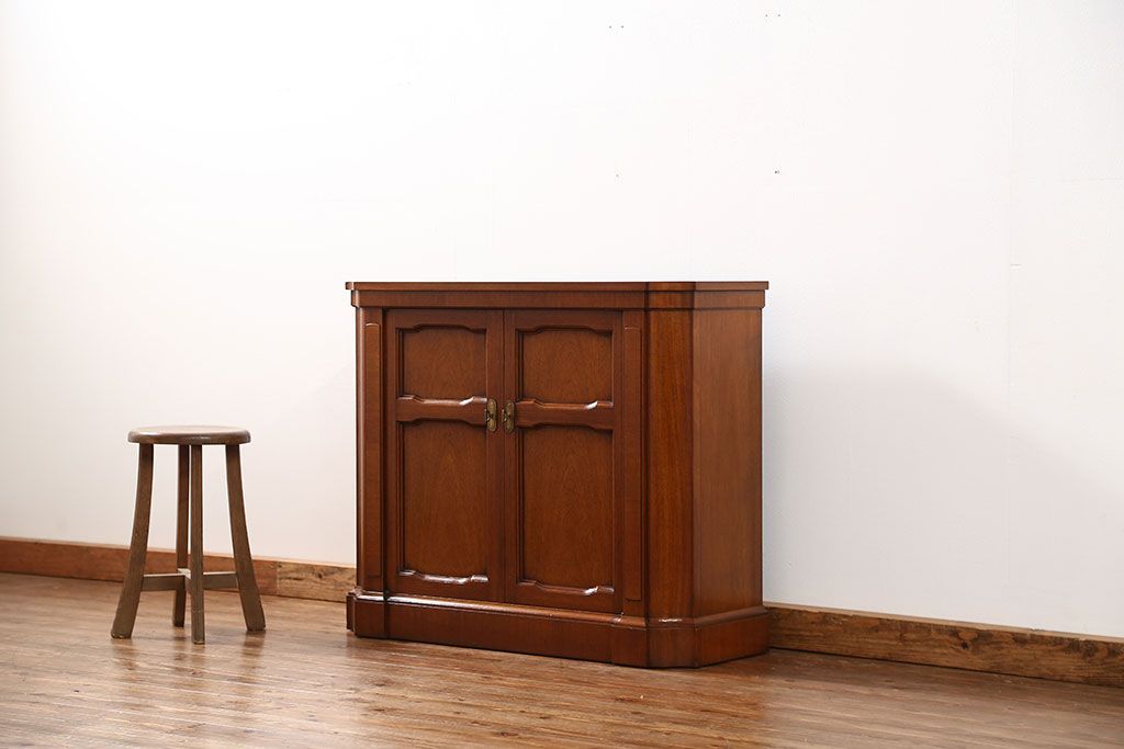 ドレクセル ホールチェスト　花台　サイドテーブル　美品 ドレクセル ホールチェスト 花台 サイドテーブル 美品 公式