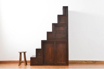 アンティーク家具　古民具・骨董 小振りで上品な二段重ね階段箪笥(箱階段、時代箪笥)