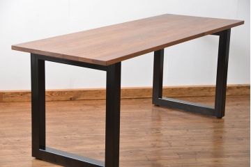 中古　マスターウォール(MASTERWAL) ウォールナットダイニングテーブル定価約14万円(鉄脚テーブル)