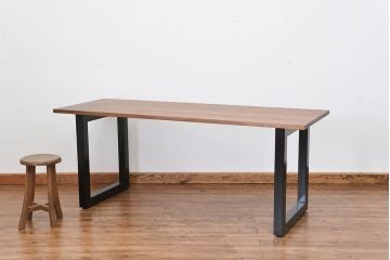 中古　マスターウォール(MASTERWAL) ウォールナットダイニングテーブル定価約14万円(鉄脚テーブル)