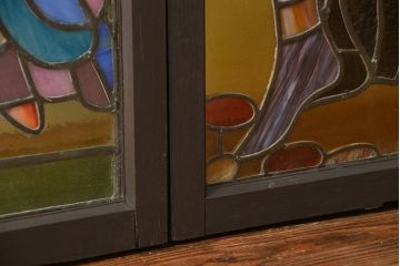 大正ロマン　和製アンティークのステンドグラス窓一対(わずかにヒビ有り)