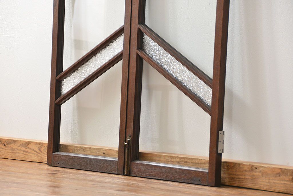 アンティーク  喫茶店のモダンデザイン両開き窓1対(3)(観音開き窓、ガラス戸、建具)
