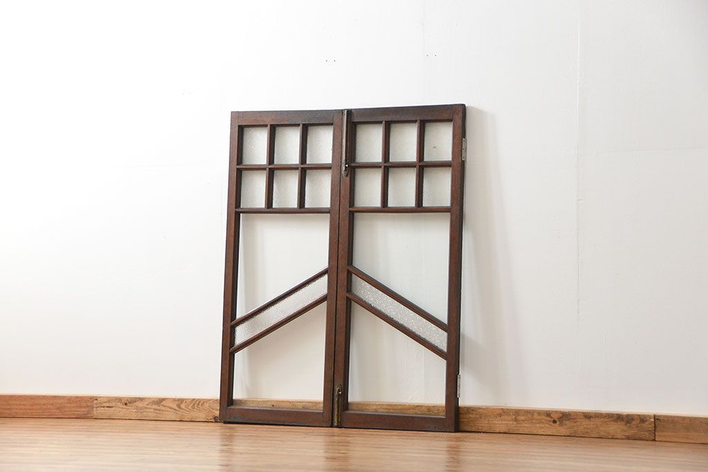 アンティーク 喫茶店のモダンデザイン両開き窓1対(4)(観音開き窓、ガラス戸、建具)