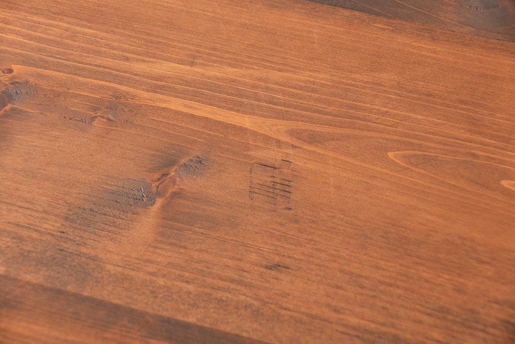 アンティーク家具　アンティーク シンプルな鉄脚付きローチェスト(3)(ローボード、たんす、タンス)