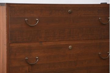 アンティーク家具　アンティーク シンプルな鉄脚付きローチェスト(3)(ローボード、たんす、タンス)