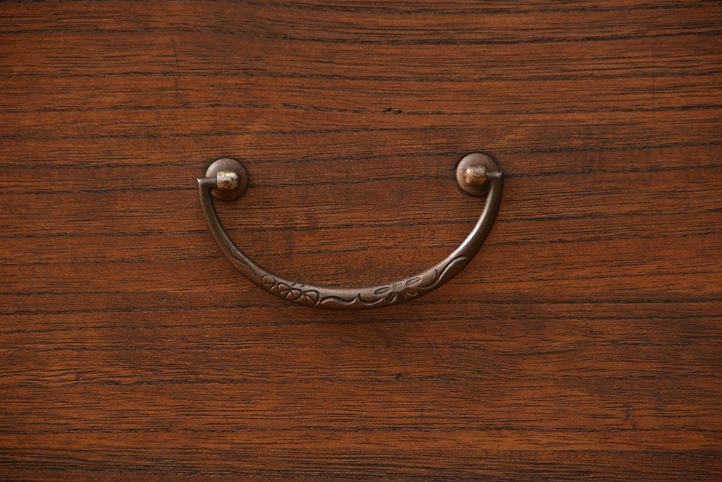 アンティーク家具　アンティーク シンプルな鉄脚付きローチェスト(3)(ローボード、たんす、タンス)