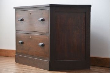 アンティーク家具　アンティーク 古い木の前面欅材ローチェスト(ローボード、箪笥、タンス、たんす)