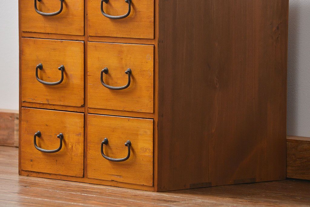 レトロ家具　昭和レトロ 古い木のかわいい6杯引き出し箱(1)(ドロワー、小物入れ、チェスト)