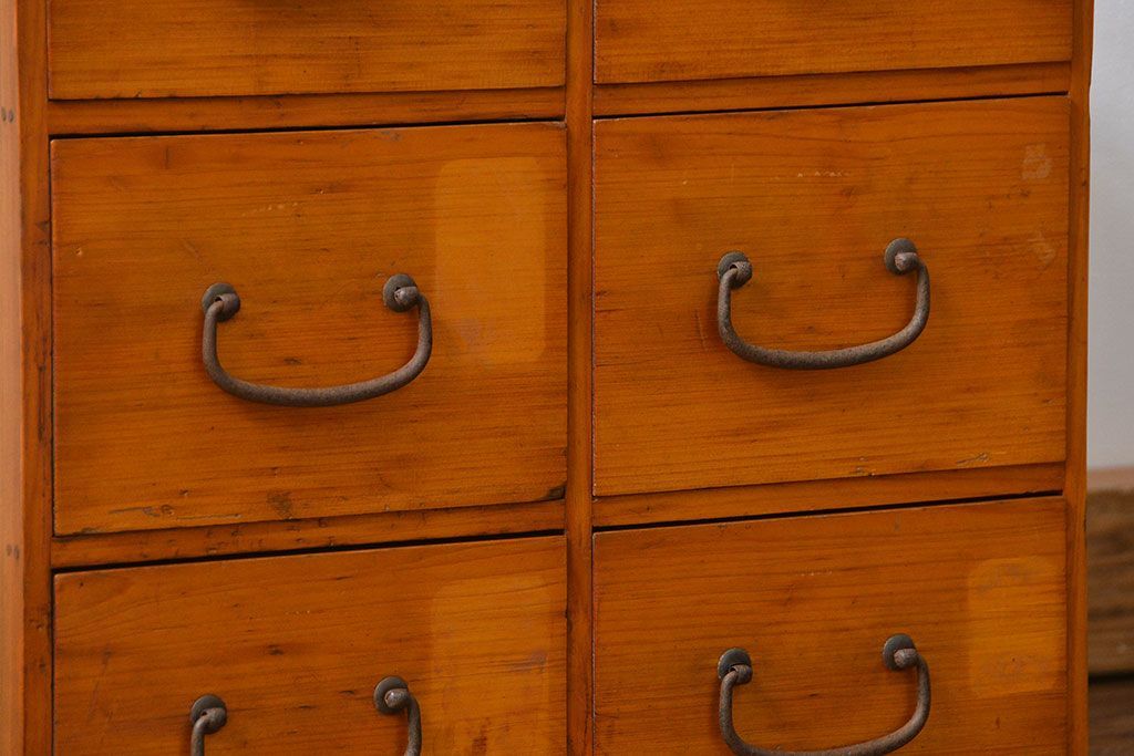 レトロ家具　昭和レトロ 古い木のかわいい6杯引き出し箱(1)(ドロワー、小物入れ、チェスト)