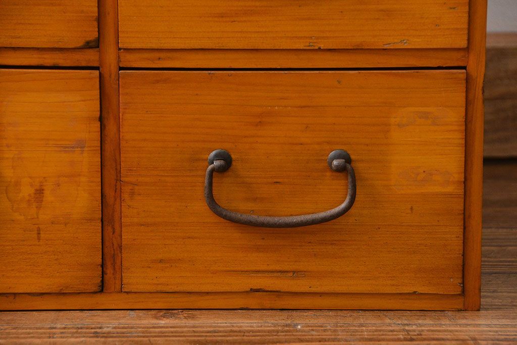 レトロ家具　昭和レトロ 古い木のかわいい6杯引き出し箱(1)(ドロワー、小物入れ、チェスト)