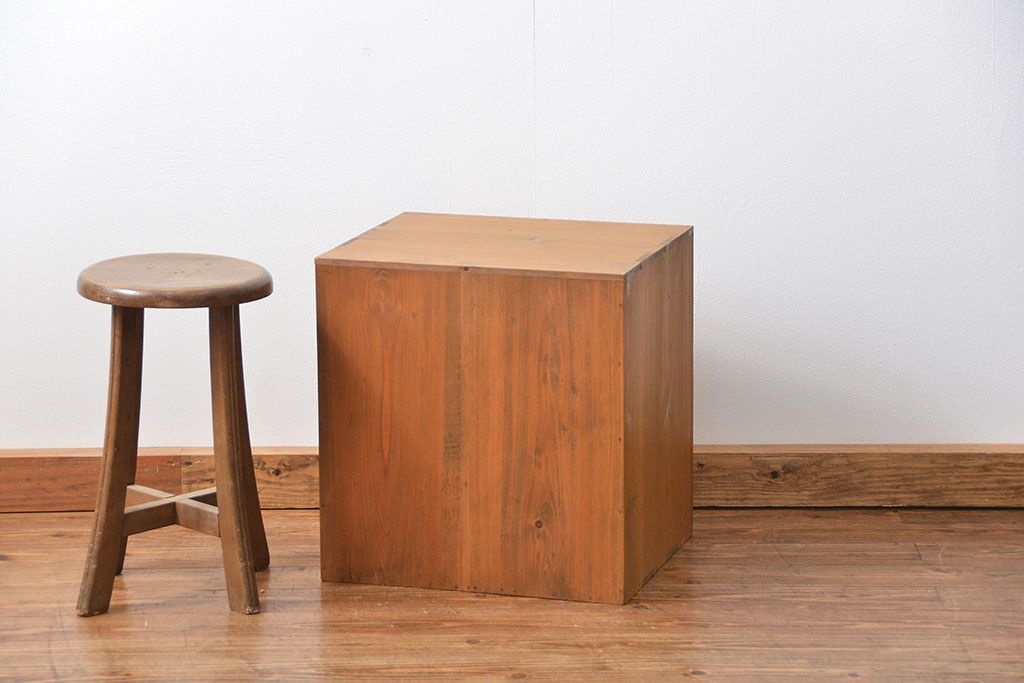 レトロ家具　昭和レトロ 古い木のかわいい6杯引き出し箱(1)(ドロワー、小物入れ、チェスト)