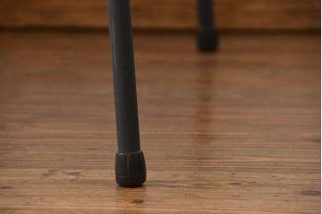 アンティーク家具　アンティーク 古材天板の鉄枠付き鉄脚テーブル(1)(作業台、デスク、陳列台、机、在宅ワーク、在宅用鉄足)