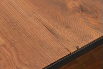 アンティーク家具　アンティーク 古材天板の鉄枠付き鉄脚テーブル(2)(作業台、デスク、陳列台、机、在宅ワーク、在宅用鉄足)