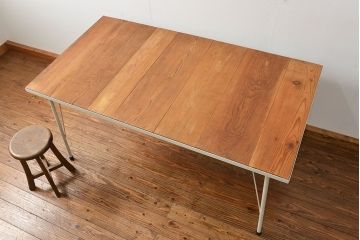 アンティーク家具　アンティーク 古材天板の鉄枠付き　大きな鉄脚テーブル(1)(作業台・デスク・陳列台・机)