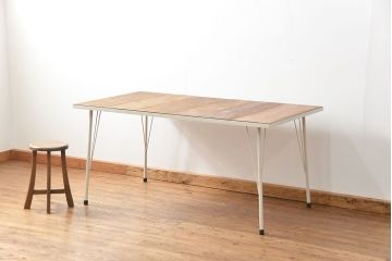 アンティーク家具　アンティーク 古材天板の鉄枠付き 大きな鉄脚テーブル(2)(作業台・デスク・陳列台・机)