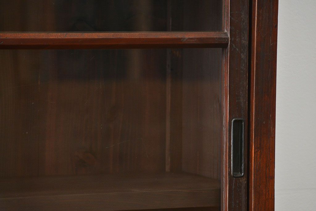 アンティーク家具　アンティーク 古い木の大きな脚付き収納棚(足付きガラスケース、飾り棚)