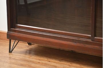 アンティーク家具　アンティーク 古い木の大きな脚付き収納棚(足付きガラスケース、飾り棚)