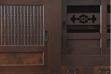 アンティーク家具　古民具・骨董 昇り引き出し付き二段重ね六尺水屋箪笥(食器棚、キッチンキャビネット)