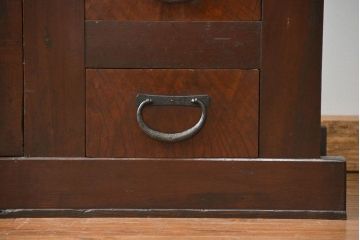 アンティーク家具　古民具・骨董 昇り引き出し付き二段重ね六尺水屋箪笥(食器棚、キッチンキャビネット)