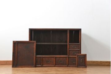 アンティーク家具　古民具・骨董 前面欅材玉杢 上質な茶箪笥(1)