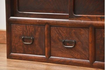アンティーク家具　古民具・骨董 前面欅材玉杢 上質な茶箪笥(1)