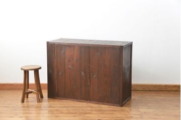アンティーク家具　古民具・骨董 前面欅材玉杢 上質な茶箪笥(1)