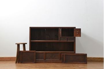 アンティーク家具　古民具・骨董 前面欅材玉杢 上質な茶箪笥(2)(水屋箪笥、収納棚)