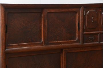アンティーク家具　古民具・骨董 前面欅材玉杢 上質な茶箪笥(2)(水屋箪笥、収納棚)