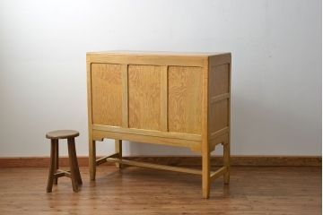 レトロ家具　昭和レトロ 重厚でかわいい脚付きナラ材カードケース(小引き出し、チェスト、ドロワー、図書館、図書室)