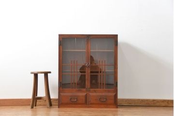 レトロ家具　昭和レトロ 古い木の小振りな本箱(ブックケース、本棚)