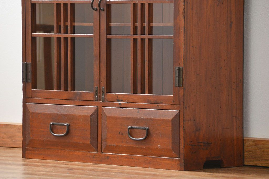 レトロ家具　昭和レトロ 古い木の小振りな本箱(ブックケース、本棚)