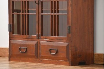 レトロ家具　昭和レトロ 古い木の小振りな本箱(ブックケース、本棚)