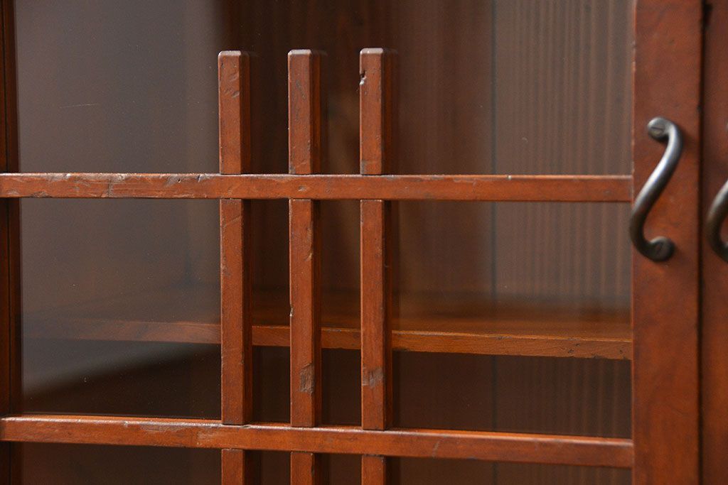 レトロ家具　昭和レトロ 古い木の小振りな本箱(ブックケース、本棚)