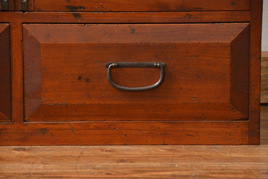 レトロ家具　昭和レトロ 古い木の小振りな本箱(ブックケース、本棚)