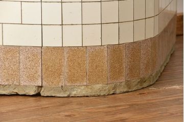 アンティーク家具　アンティーク 古いタバコ屋のR型タイルガラスケース(L型ガラスケース、ショーケース)