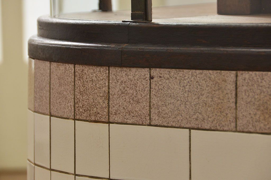 アンティーク家具　アンティーク 古いタバコ屋のR型タイルガラスケース(L型ガラスケース、ショーケース)