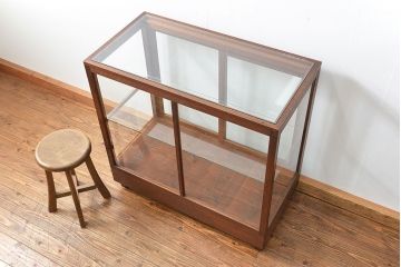 アンティーク家具　アンティーク 古い木のシンプルなガラスケース(1)(ショーケース、飾り棚)