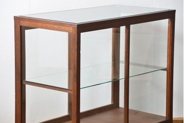 アンティーク家具　アンティーク 古い木のシンプルなガラスケース(1)(ショーケース、飾り棚)