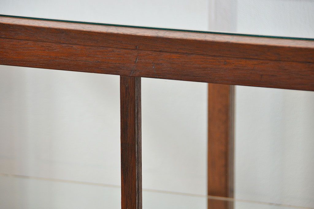 アンティーク家具　アンティーク 古い木のシンプルなガラスケース(1)(ショーケース、飾り棚)