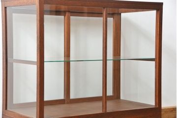 アンティーク家具　アンティーク 古い木のシンプルなガラスケース(1)(ショーケース、飾り棚)