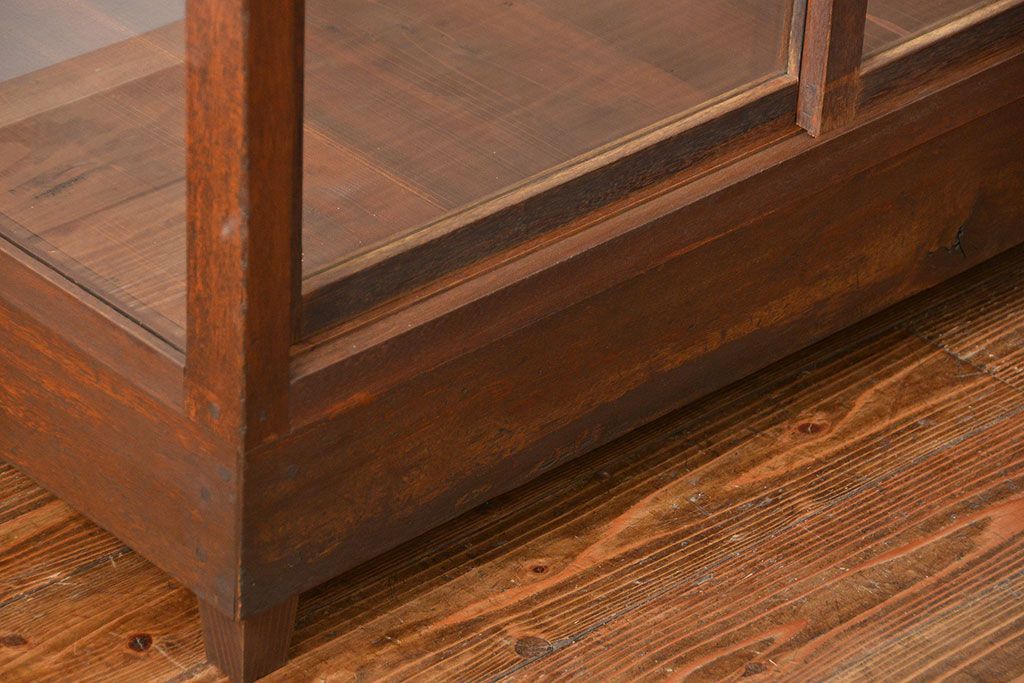 アンティーク家具　アンティーク 古い木のシンプルなガラスケース(1)(ショーケース、飾り棚)