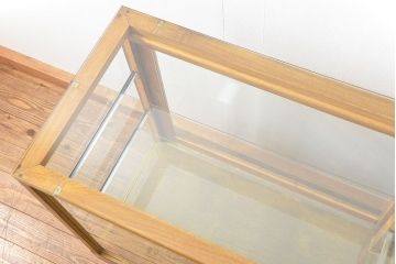 レトロ家具　昭和レトロ 脚付き横長ガラスケース(ショーケース、飾り棚)