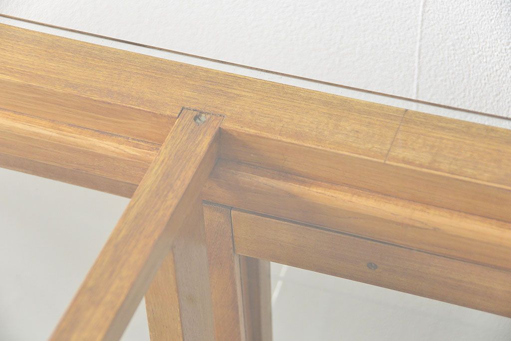 レトロ家具　昭和レトロ 脚付き横長ガラスケース(ショーケース、飾り棚)